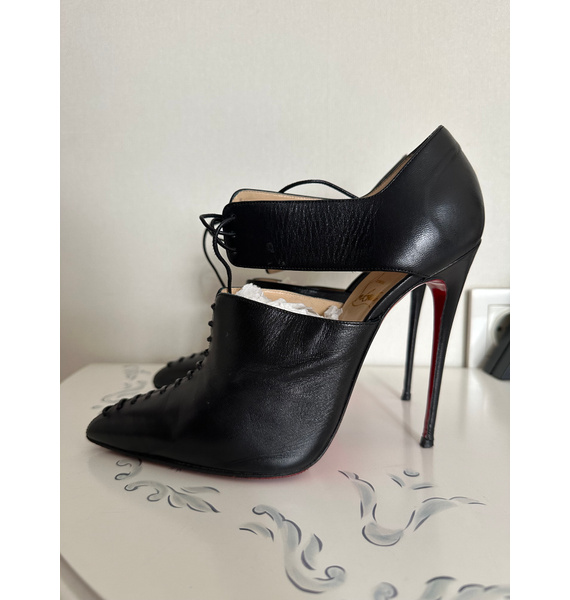 Туфли • Christian Louboutin • Черный