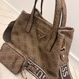 Сумка • GUESS • Бежевый
