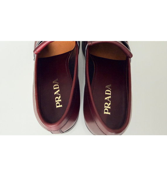 Туфли • Prada • Бордовый