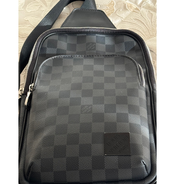 Барсетка • Louis Vuitton • Тёмно-серый