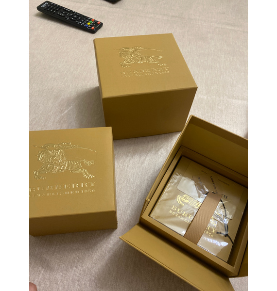 Часы • Burberry • Серебряный