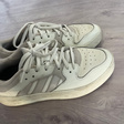 Кроссовки • adidas • Белый