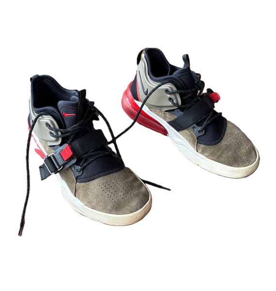 Кроссовки • Nike • Зеленый