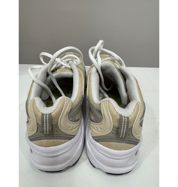 Кроссовки • New Balance • Молочный