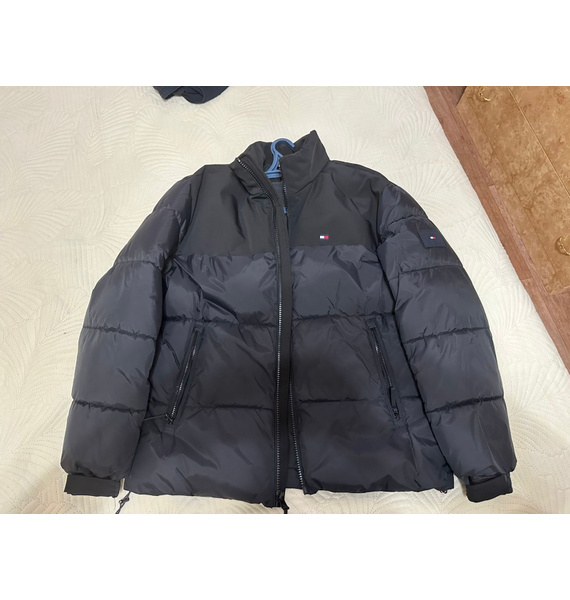Куртка • Tommy Hilfiger • Черный