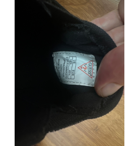 Кроссовки • GUESS • Черный