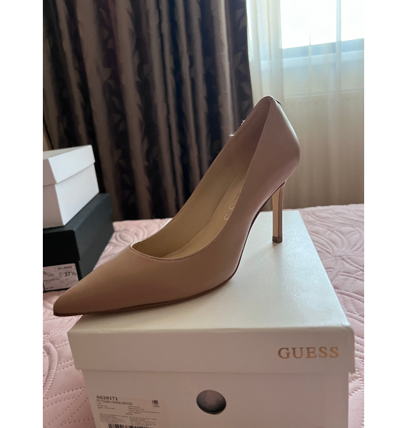 Туфли • GUESS • Бежевый