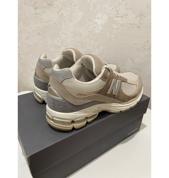 Кроссовки • New Balance • Бежевый