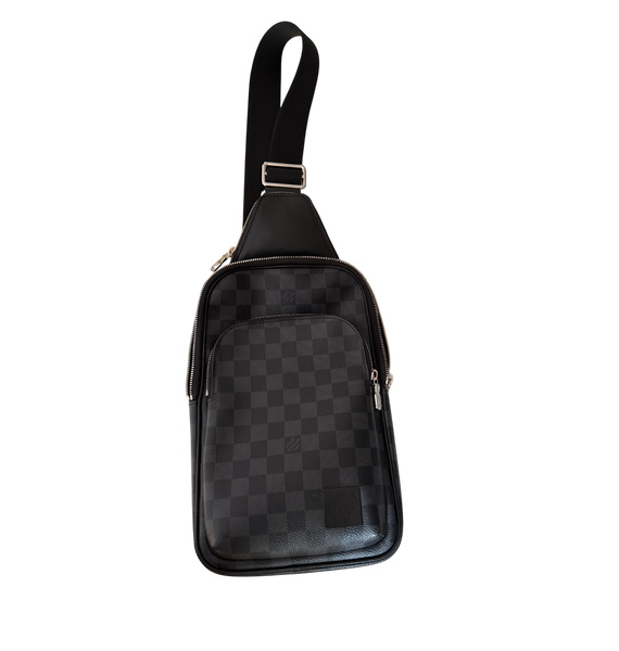 Барсетка • Louis Vuitton • Черный