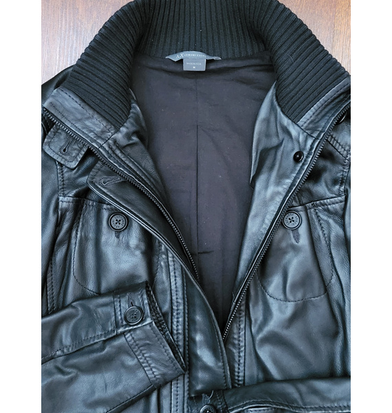 Куртка • Armani Exchange • Черный