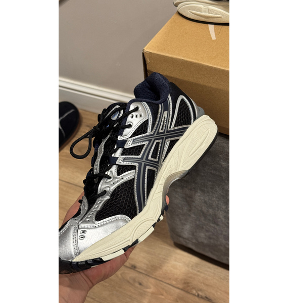 Кроссовки • ASICS • Темно-синий