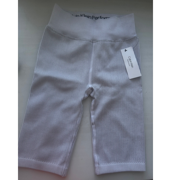 Шорты • Calvin Klein • Белый