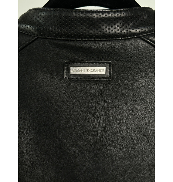 Куртка • Armani Exchange • Черный