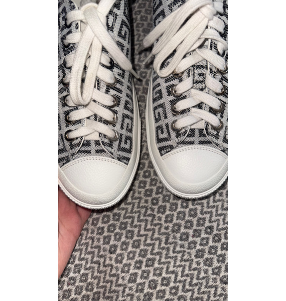 Кеды • Givenchy • Белый