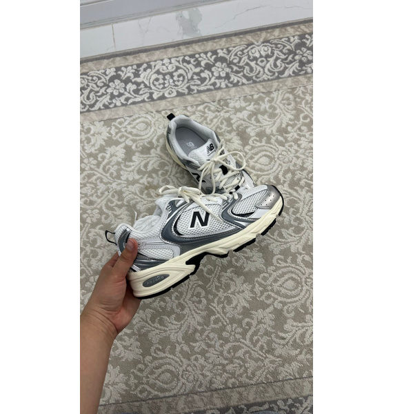 Кроссовки • New Balance • Серебряный