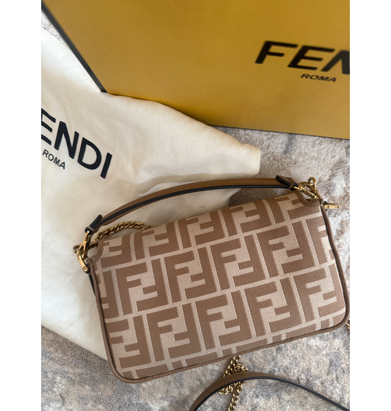 Сумка • Fendi • Бежевый