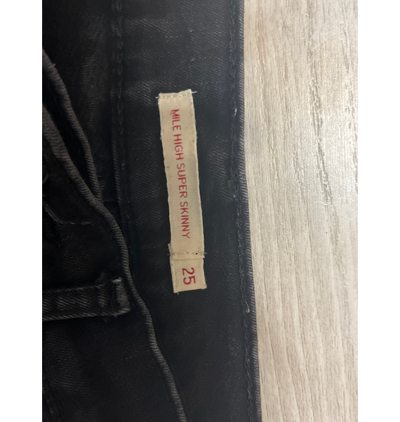 Джинсы • Levi's • Черный