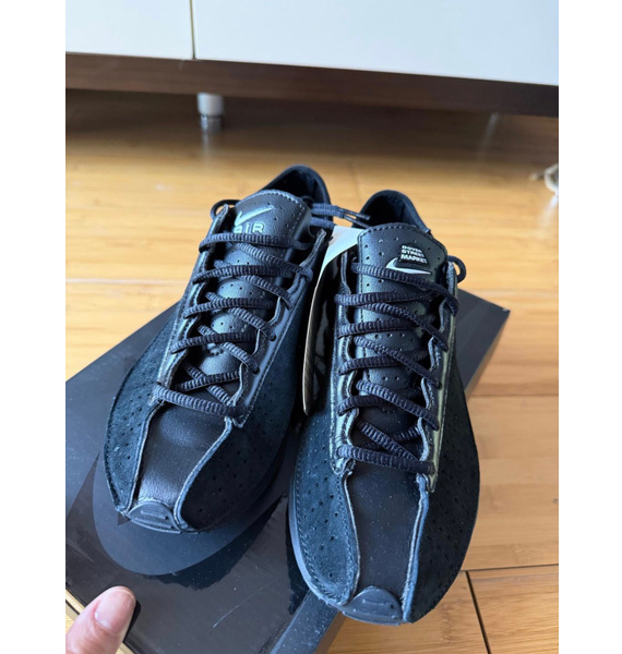 Кроссовки • Nike • Черный
