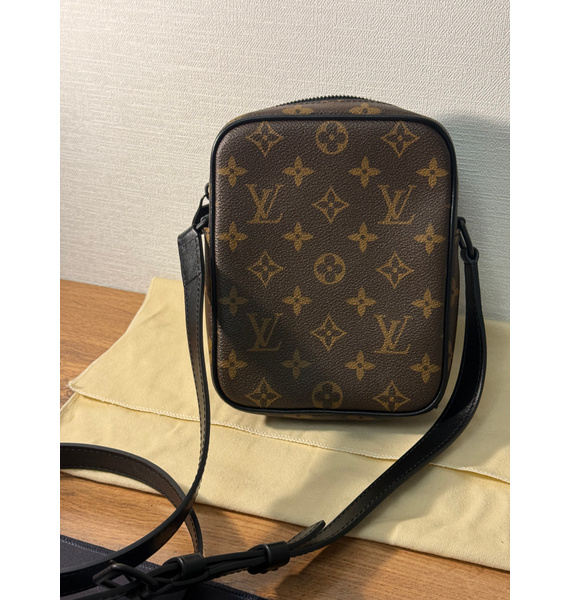 Сумка • Louis Vuitton • Коричневый