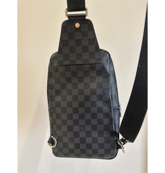 Сумка • Louis Vuitton • Черный