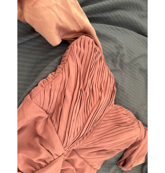 Платье • Lipsy London • Розовый