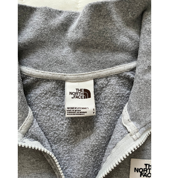 Свитшот • The North Face • Серый