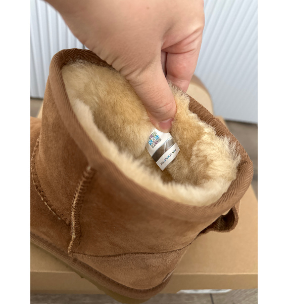 Сапоги • UGG • Песочный