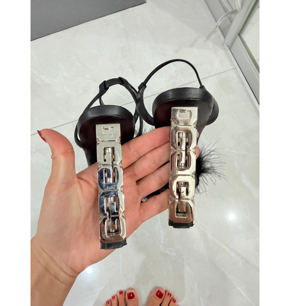Босоножки • Givenchy • Черный