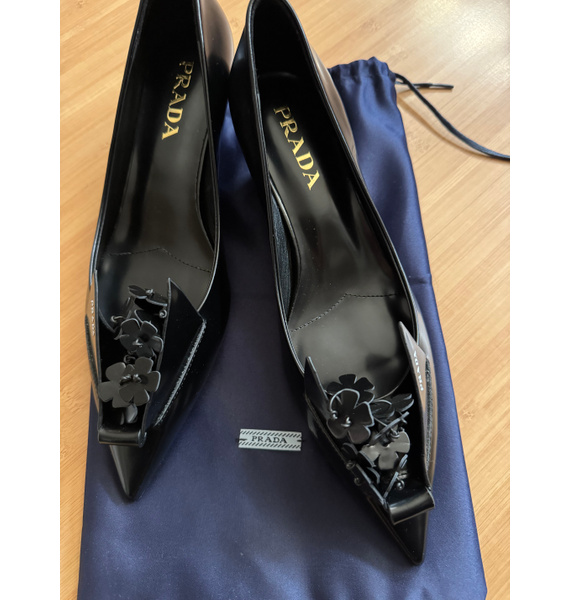 Туфли • Prada • Черный