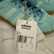 Кроссовки • adidas • Бирюзовый