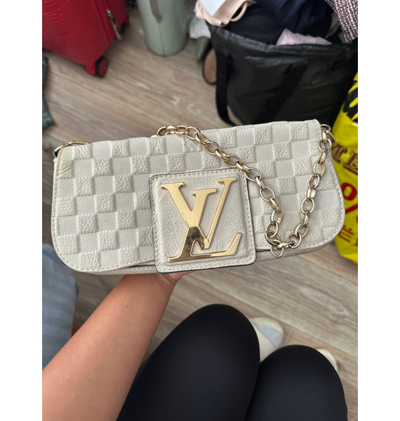 Сумка • Louis Vuitton • Молочный