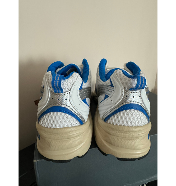 Кроссовки • New Balance • Белый