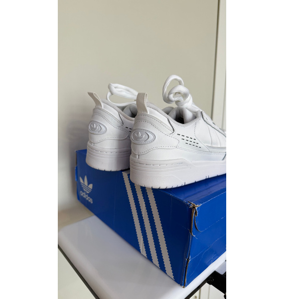 Кроссовки • adidas Originals • Белый