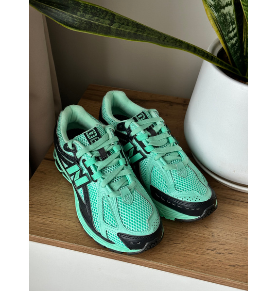 Кроссовки • New Balance • Бирюзовый
