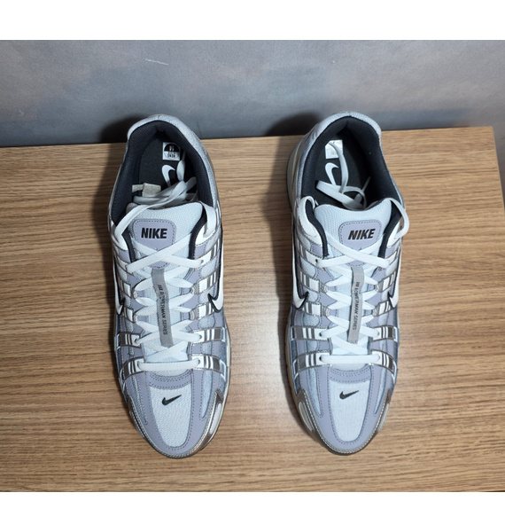 Кроссовки • Nike • Серый