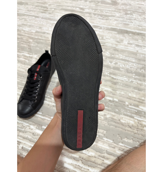 Кроссовки • Prada • Черный