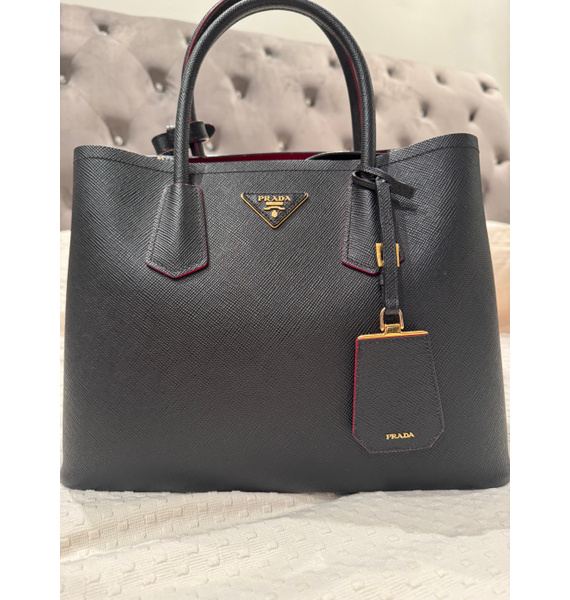 Сумка • Prada • Черный