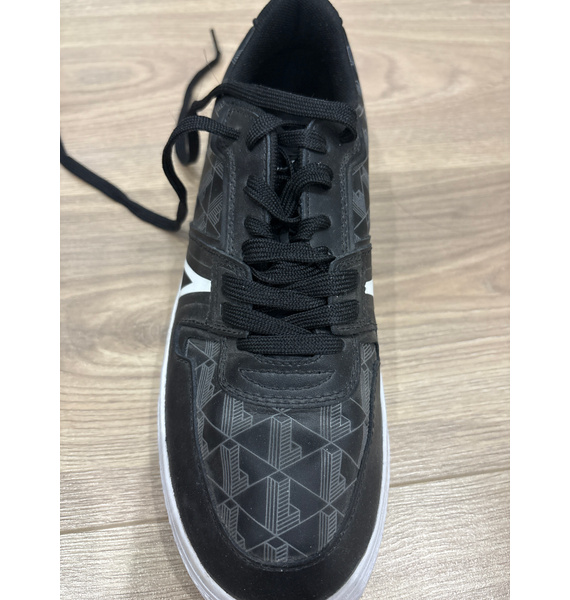 Кеды • Lacoste • Черный