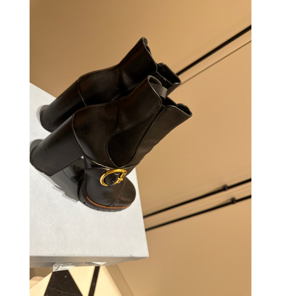 Ботинки • Prada • Черный