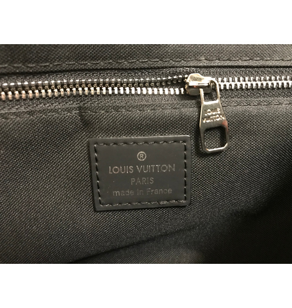Сумка • Louis Vuitton • Черный