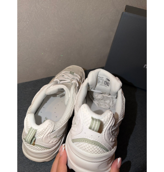 Кроссовки • New Balance • Белый