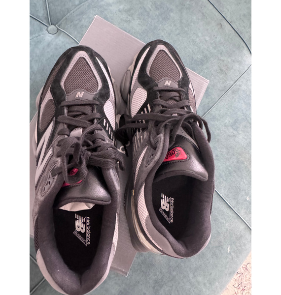 Кроссовки • New Balance • Черный