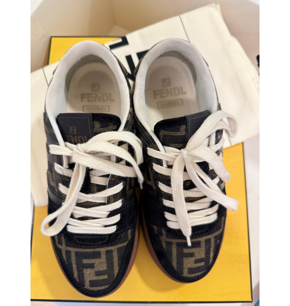 Кеды • Fendi • Коричневый