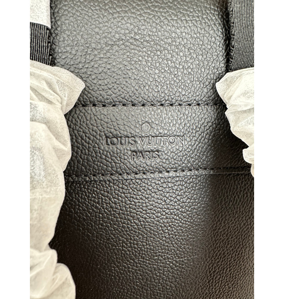 Рюкзак • Louis Vuitton • Черный