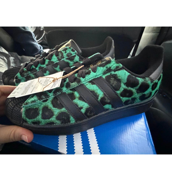 Кроссовки • adidas • Черный