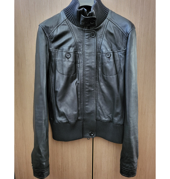 Куртка • Armani Exchange • Черный
