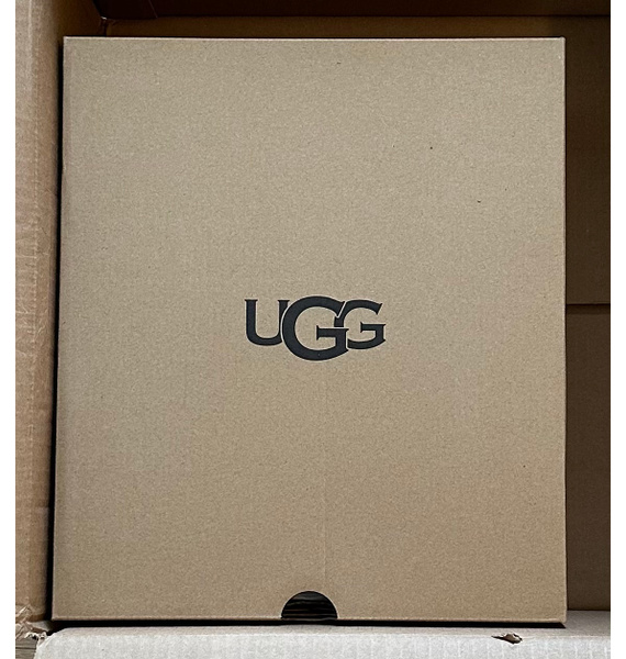 Сапоги • UGG • Черный