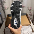Кроссовки • New Balance • Белый