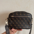 Сумка • GUESS • Коричневый