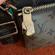 Сумка • Louis Vuitton • Черный